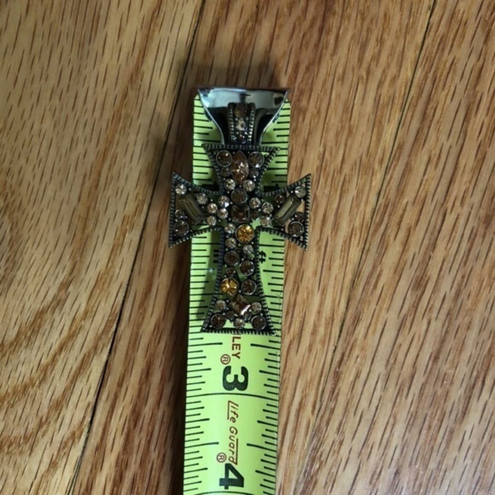 Cross Rhinestone Pendant - Picture 5 of 6